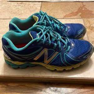 Women’s New Balance RevLight size 8